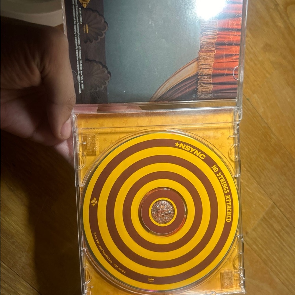 *NSYNC cd - Picture 2 of 4